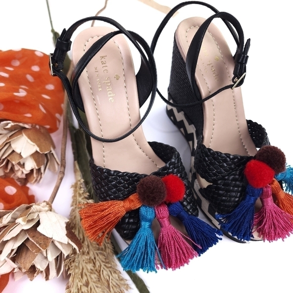 Kate Spade Black Woven Platform Sandal Wedges with Tassels Sz 6m - Picture 2 of 14
